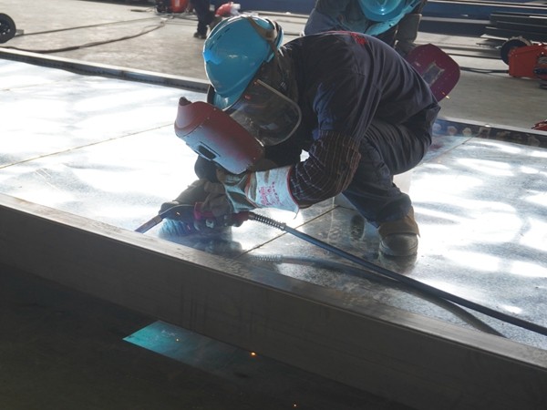 Welding the top frame