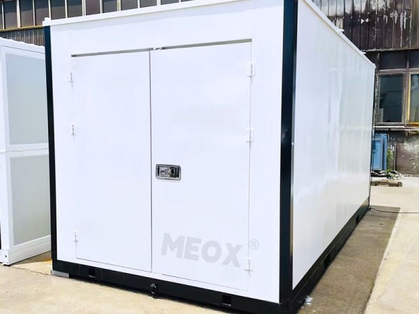 Meox folding shipping container