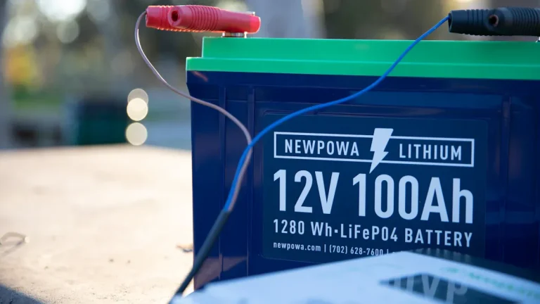 Solar LiFePO4 Battery Comparison with Lead-Acid for Container Power Solutions