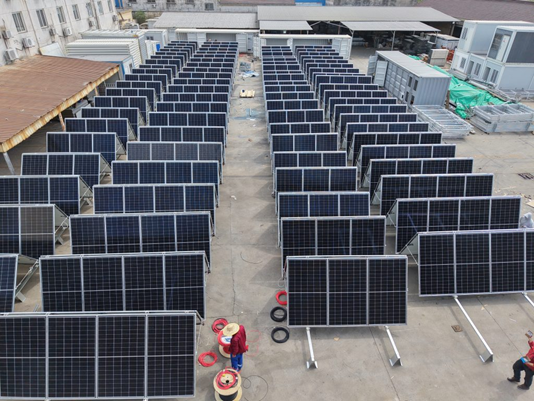 Mobile-Solar-Containers