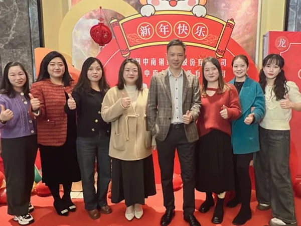 square roots container farm