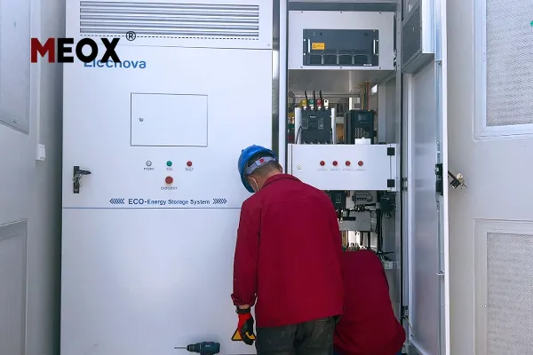 Stable-performance-mobile-solar-container