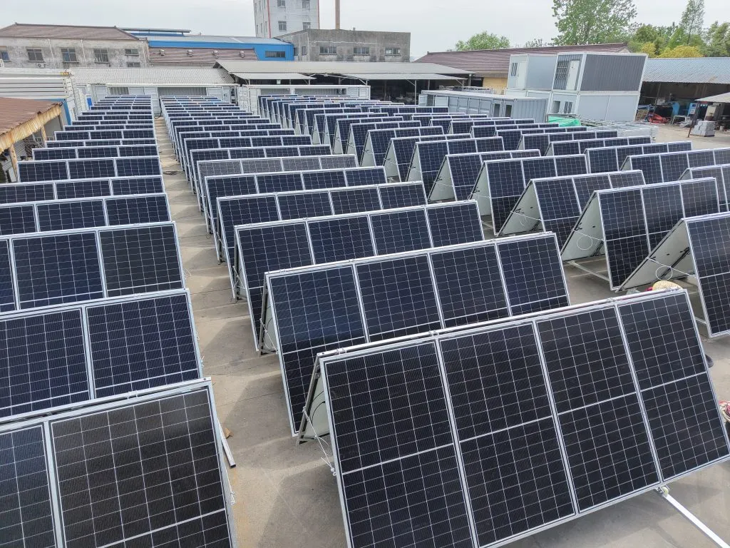 mobile-solar-container-panel-unfold