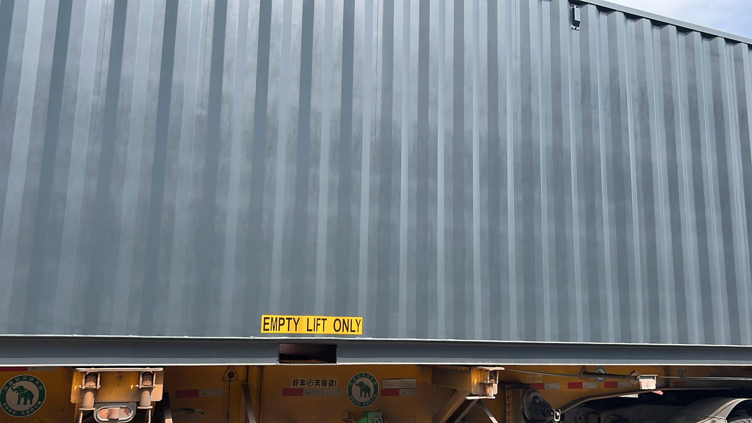 container-load